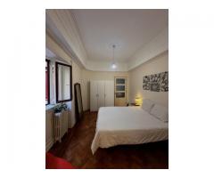Quarto com WC privativo (Suíte) – Rua de Sá da Bandeira (Porto)