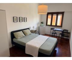 Quarto espaçoso